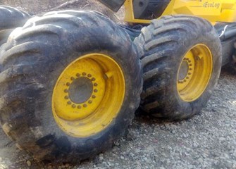 Trelleborg 428 Tires